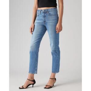 Levi’s Premium Light Wash Wedgie Straight Jean Women’s 32x28 Christina Blue